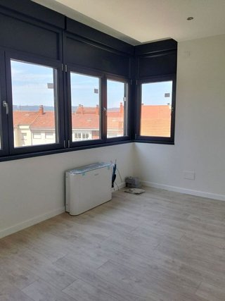 Chalet en alquiler en Universidad en Ourense