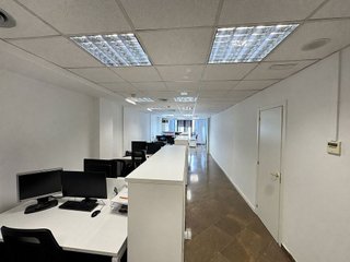 Oficina en alquiler en La Dreta de l'Eixample en Barcelona