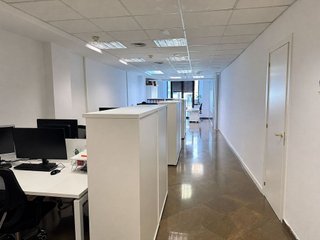 Oficina en alquiler en La Dreta de l'Eixample en Barcelona