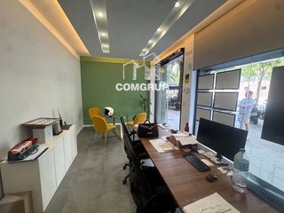 Local comercial en alquiler en Les Corts en Barcelona