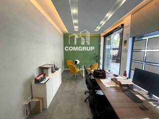 Local comercial en alquiler en Les Corts en Barcelona