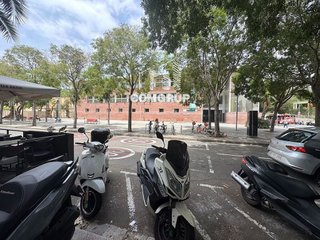 Local comercial en alquiler en Les Corts en Barcelona