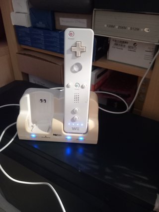 Cargador Doble Baterías Wii + Cable USB