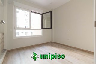 Piso en alquiler en Palos de Moguer en Madrid