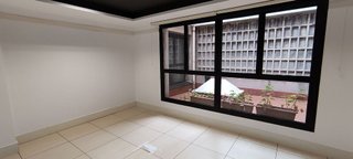 Oficina en alquiler en La Maternitat i Sant Ramon en Barcelona