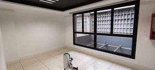 Oficina en alquiler en La Maternitat i Sant Ramon en Barcelona
