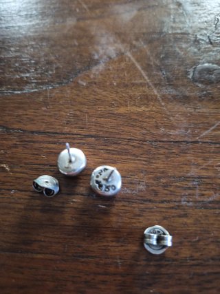 Pendientes UNO de 50 originales