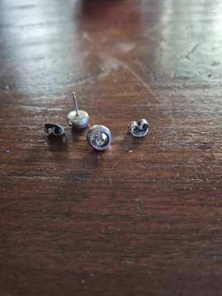 Pendientes UNO de 50 originales