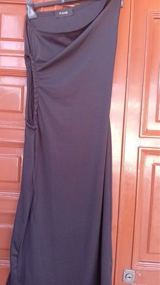 Abito Pinko nero con rouches