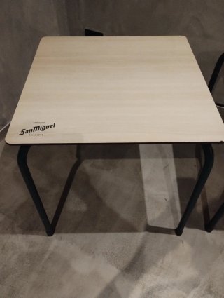 Mesa de bar San Miguel madera y metal