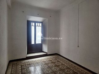 Casa adosada en venta en Alcaudete