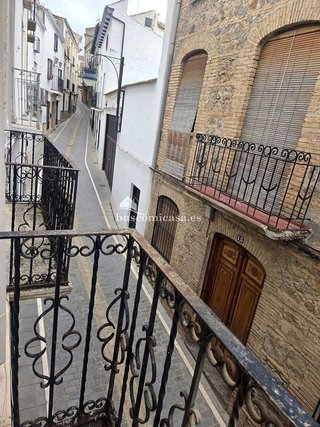 Casa adosada en venta en Alcaudete