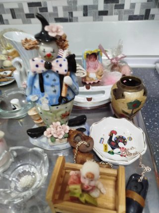Maletín con Souvenirs Variados