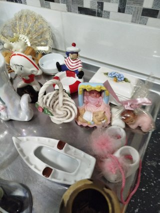Maletín con Souvenirs Variados