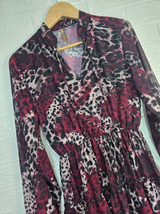 Vestido estampado leopardo multicor