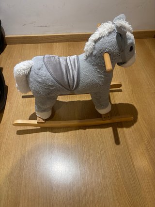 Caballo balancín gris