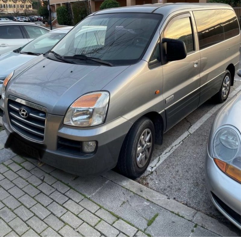 Furgoneta Hyundai H-1 - foto 1
