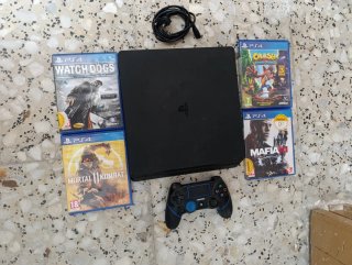 PS4 Slim 1TB + Controller + 4 Giochi