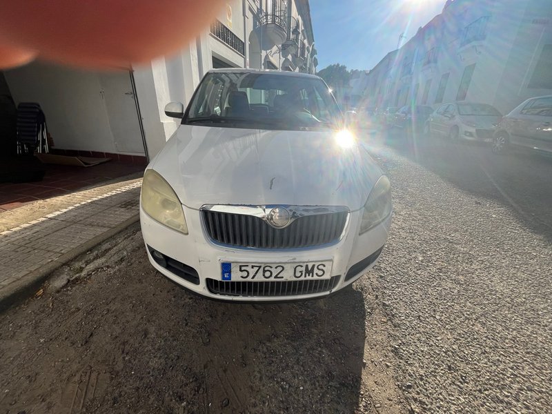 Skoda Fabia 2008 gasolina - foto 1