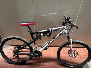 Bicicleta Scott Blanca y Roja