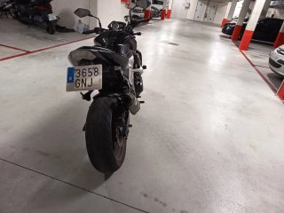 Kawasaki Z750 Naked Negra 2009