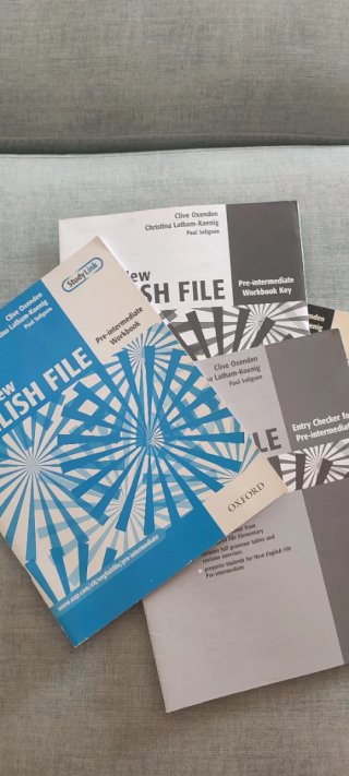 New English File pre intermediate