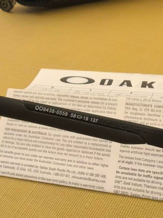 Gafas de sol Oakley polarizadas negras