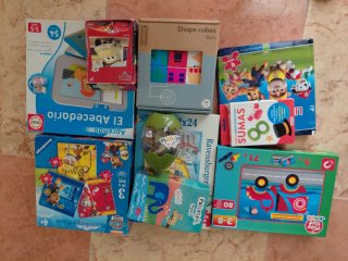 Lote de puzzles y juegos educativos