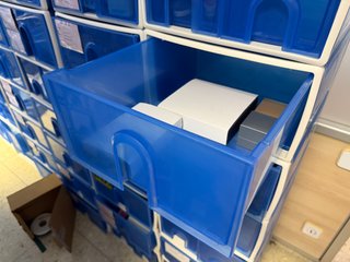 Cajas de plástico para almacenaje 605 unidades