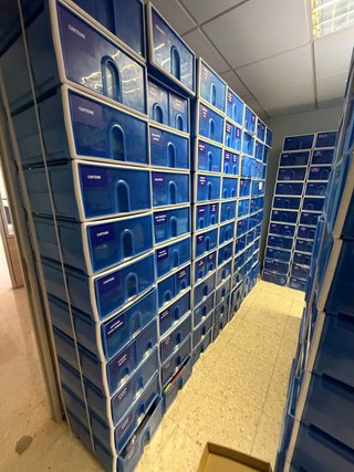 Cajas de plástico para almacenaje 605 unidades
