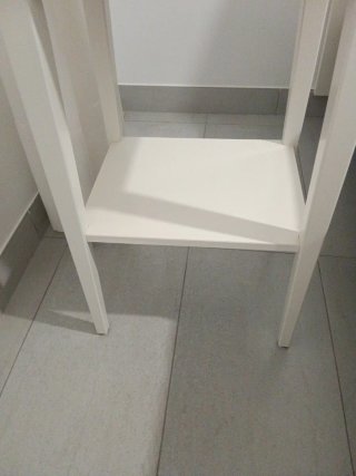 Mesita de noche Ikea blanca