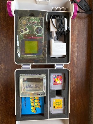 Nintendo Game Boy Skeleton,Gamekeeper y juegos