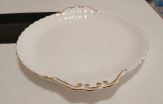 Plato de porcelana con asas  Royal Albert val d'or