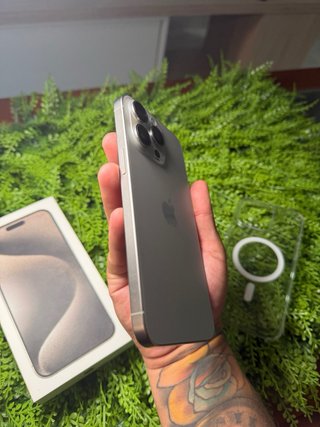 iPhone 15 Pro Max 256 GB Natural Titanium