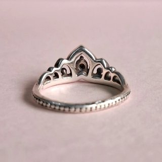Anillo Tiara Real de Cuentas "Pandora".
