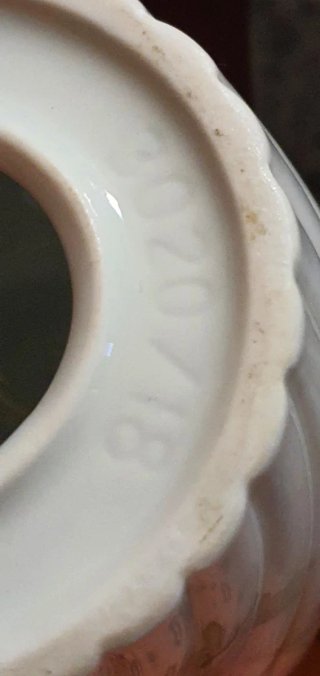 Lámpara de mesa de porcelana floral