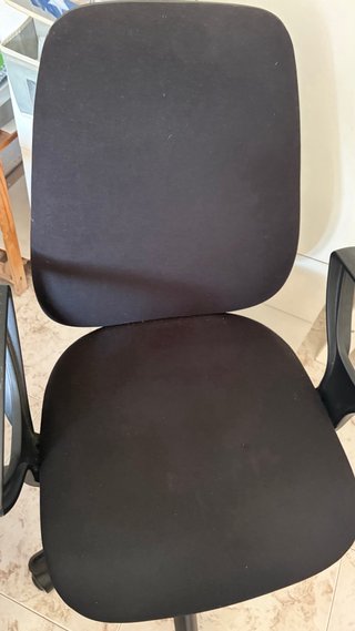 Silla de escritorio negra