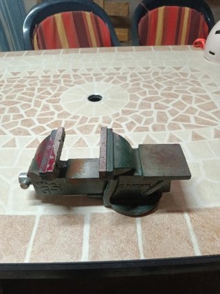 Torno de mesa Cenmetall