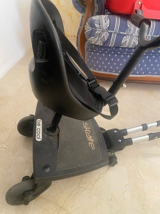 Patinete universal para cochecito con asiento
