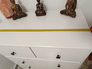 Cómoda blanca de madera semi nueva
