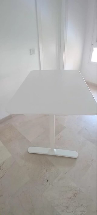 Escritorio moderno blanco