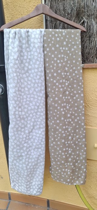 2 Sciarpe Stampate Cuori e Stelle