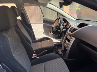 Peugeot 207 2009