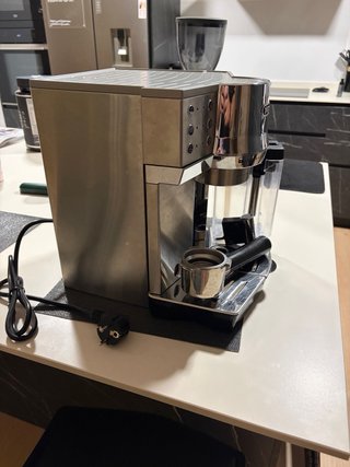 Cafetera DeLonghi EC850M