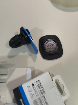 Kit Quad Lock retrovisor/barra GPS