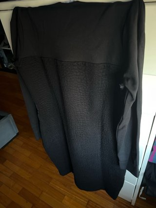 Vestido preto manga comprida, veste ate L