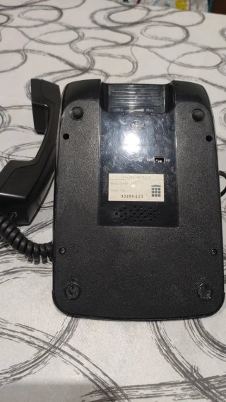 Telefono fisso vintage nero