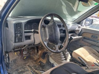 Despiece Nissan Navara 2.5 TDCI 4X4 año 1999