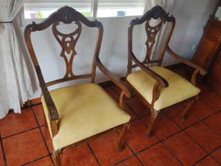 Mesa comedor con 6 sillas y 2 sillones