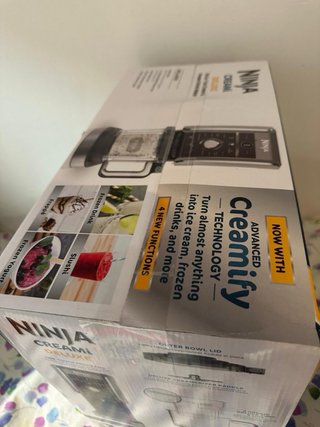 Máquina de helados y bebidas Ninja CREAMi Deluxe